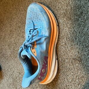 HOKA Clifton 9